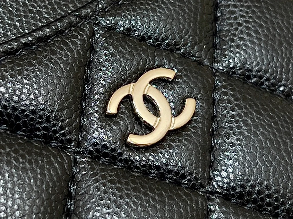 샤넬 클래식 그레인드 카프스킨 지퍼 카드 홀더