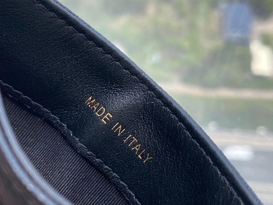 샤넬 보이 카드 홀더