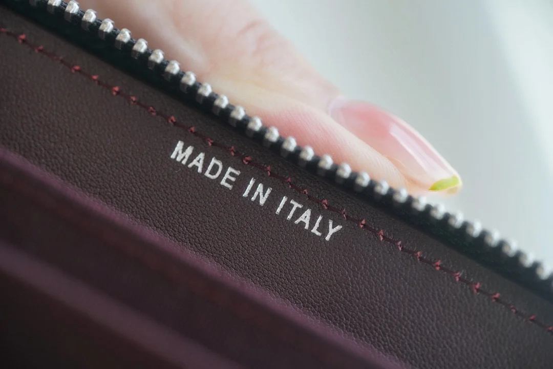 샤넬 클래식 지퍼 코인 지갑 실버