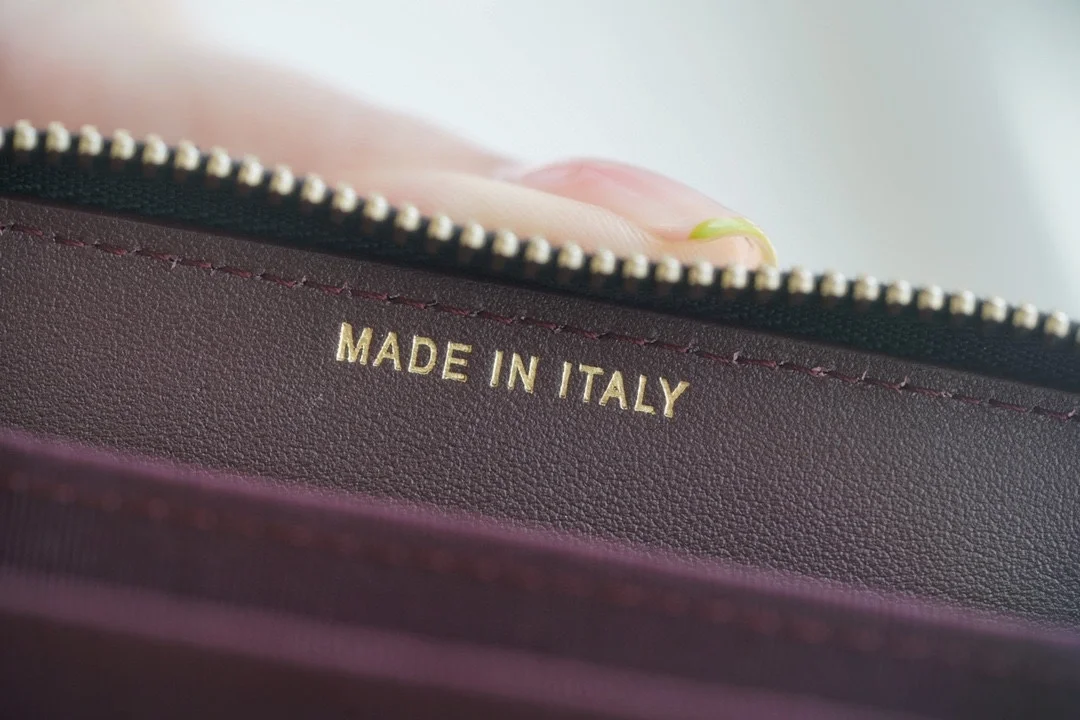 샤넬 클래식 지퍼 코인 지갑 골드