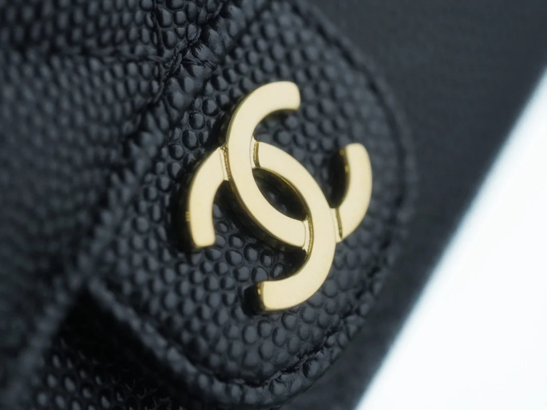 샤넬 클래식 지퍼 카드 홀더