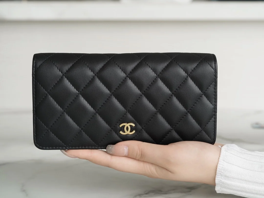 샤넬 클래식 램스킨 플랩 장지갑