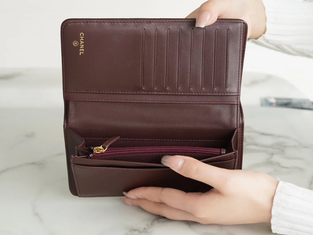 샤넬 클래식 램스킨 플랩 장지갑