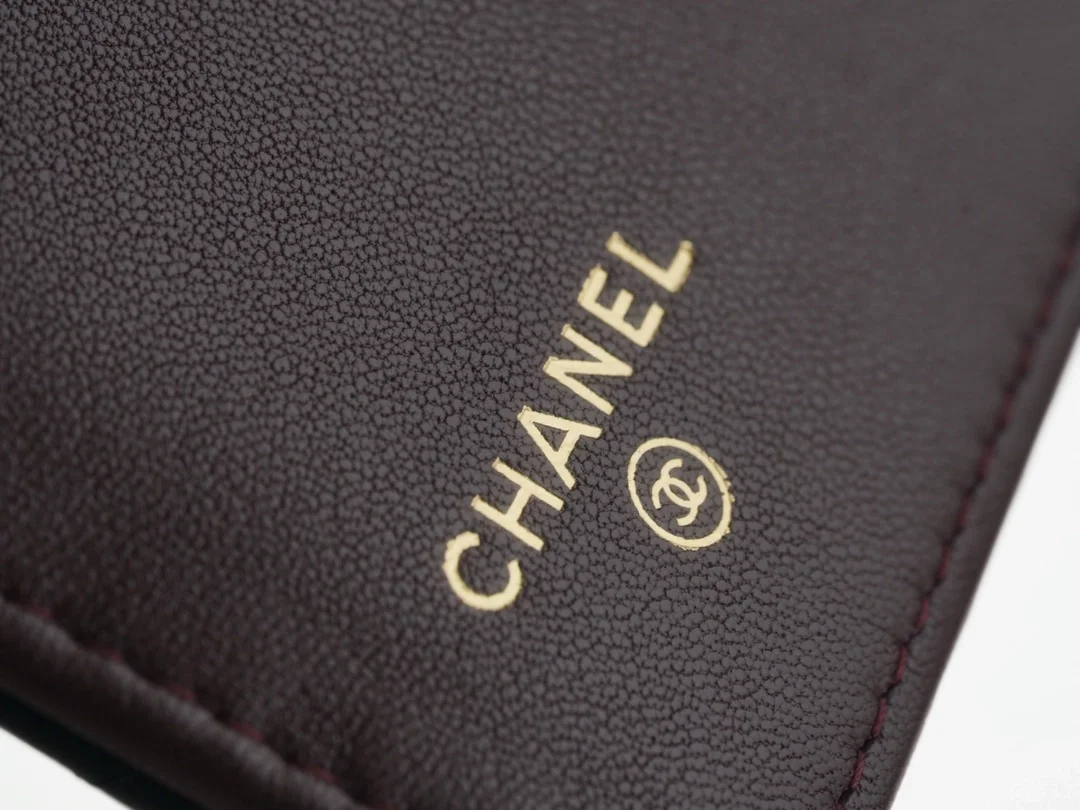 샤넬 클래식 램스킨 플랩 장지갑