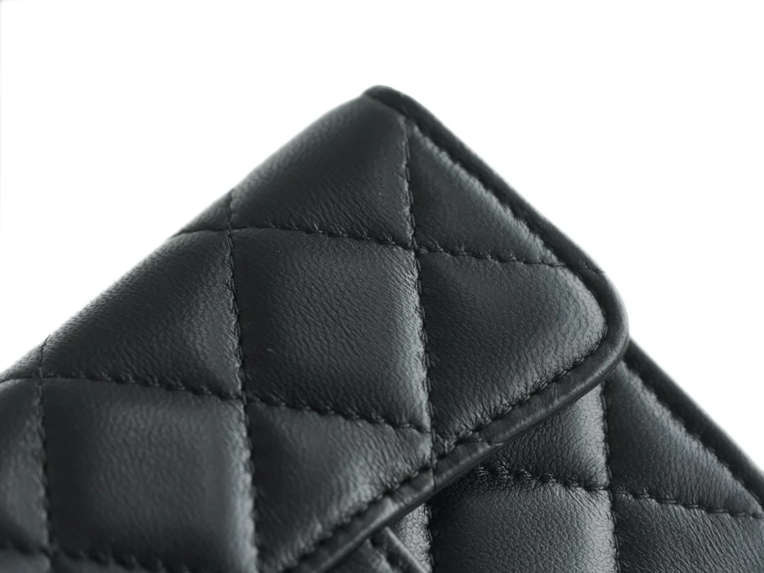 샤넬 클래식 램스킨 카드 월릿