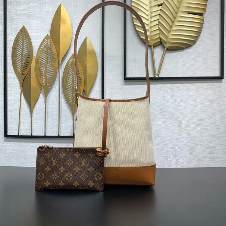 루이비통 로우 키 호보 PM M25468