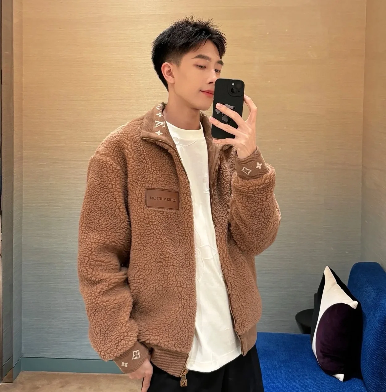 루이비통 레더 패치 플리스 블루종