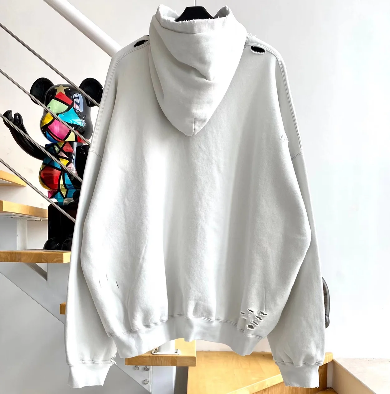 발렌시아가 하이 마이 네임 이즈 후디 화이트