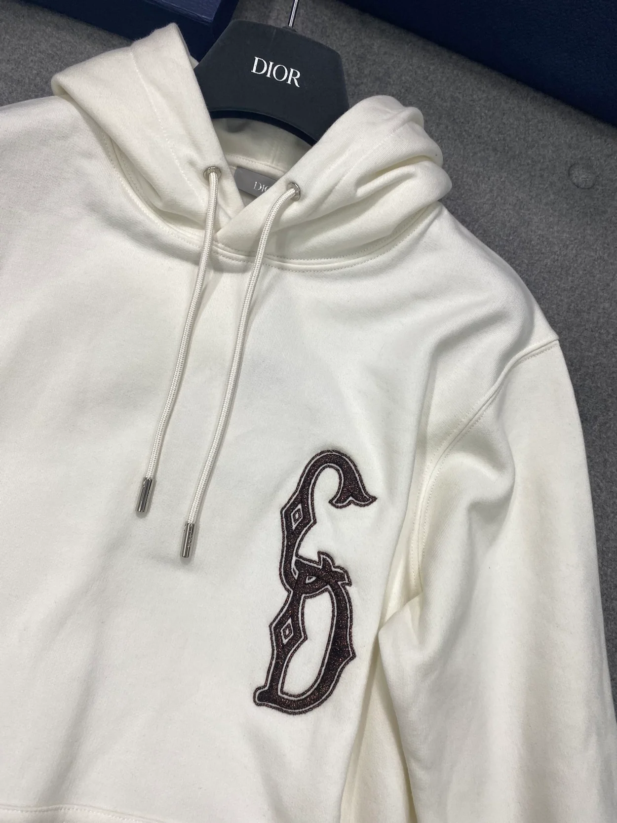 디올 인터레이스 레귤러 핏 스웨트셔츠