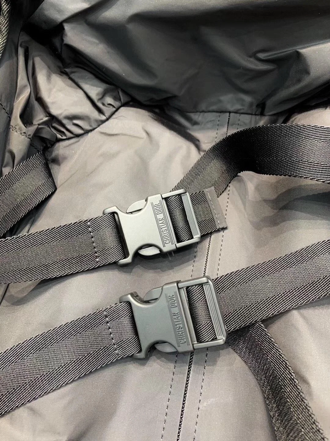 디올 스몰 트래블 수트 케이스