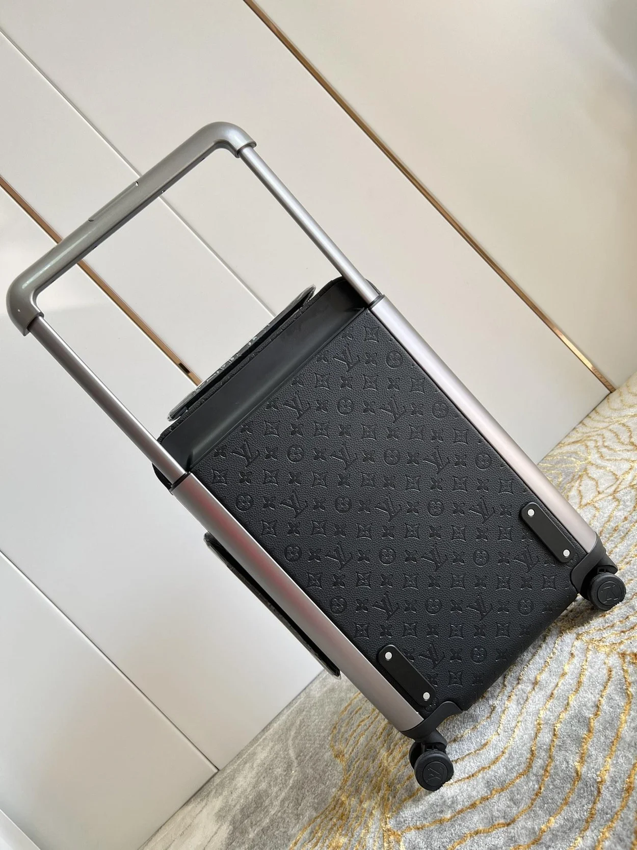 루이비통 니고 호라이즌 55 M20438