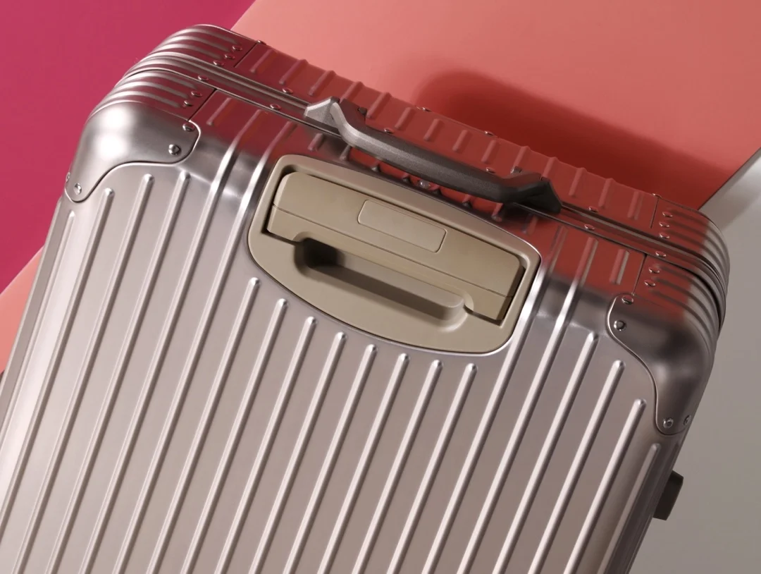 리모와 오리지널 토파스 수트케이스