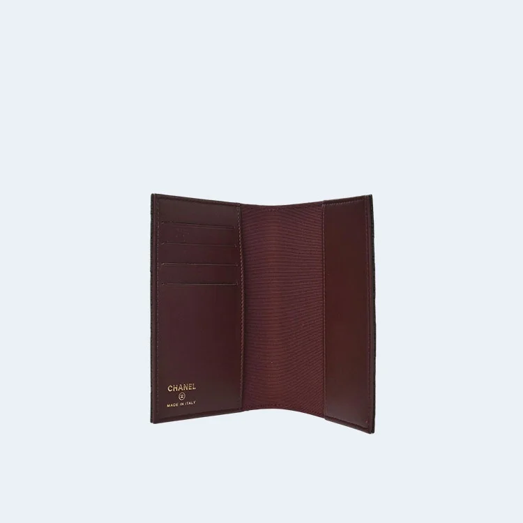 샤넬 캐비어 여권 지갑