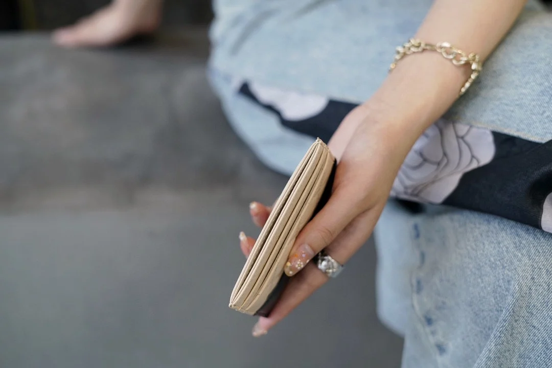 샤넬 가브리엘 카드 홀더 베이지