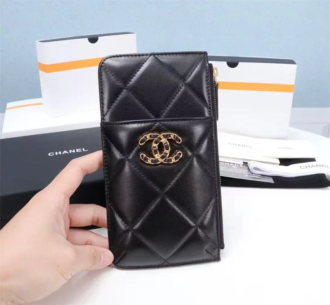 샤넬 19 폰 홀더 카드 케이스