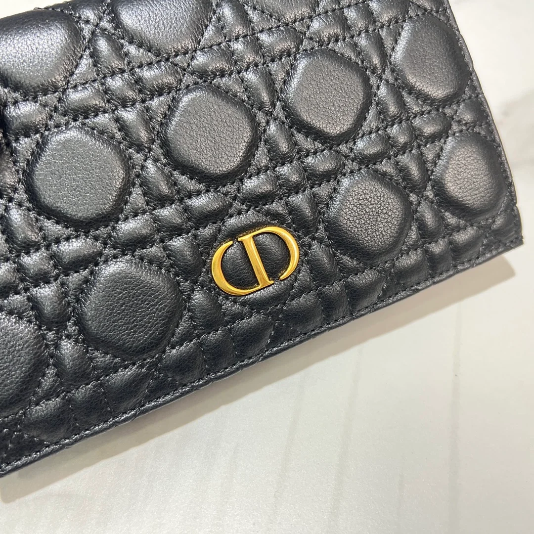 디올 레이디 슬림 카로 지갑