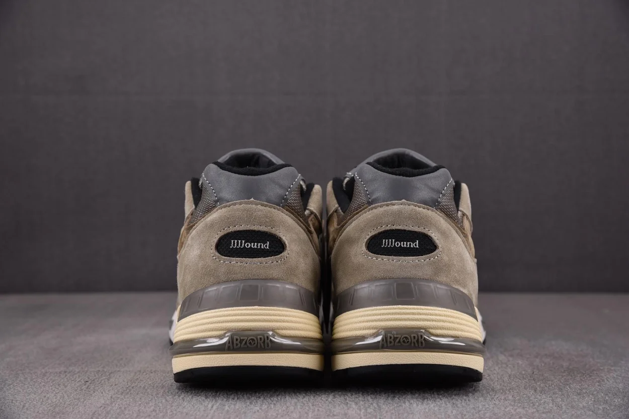 뉴발란스 x JJJ자운드 992 메이드 인 USA 그레이