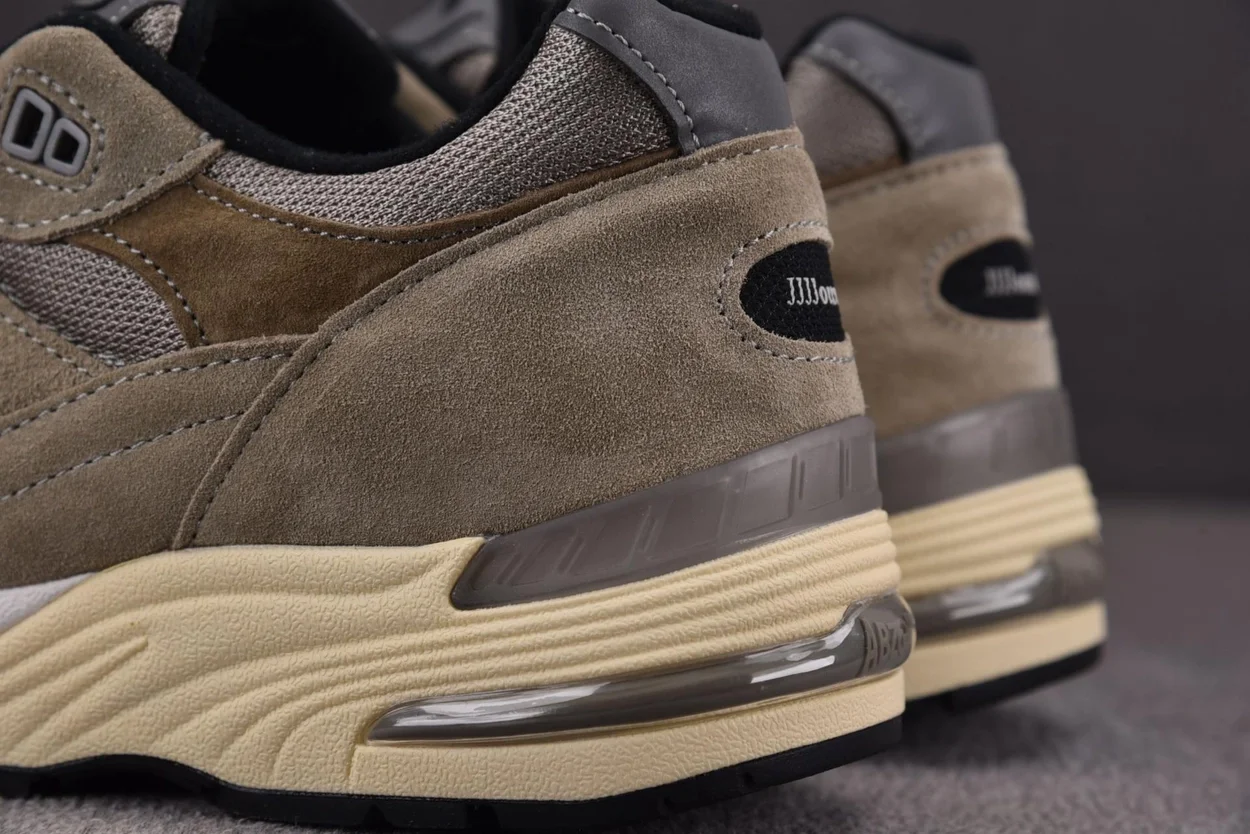 뉴발란스 x JJJ자운드 992 메이드 인 USA 그레이