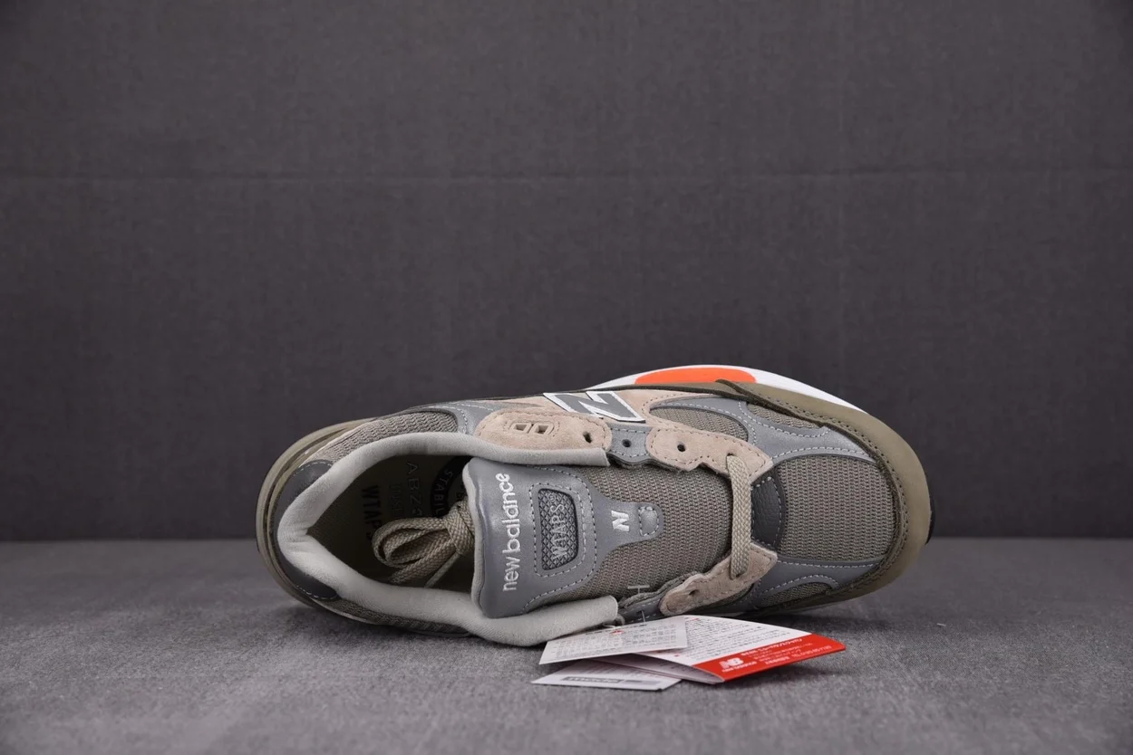 뉴발란스 x 더블탭스 992 메이드 인 USA 올리브