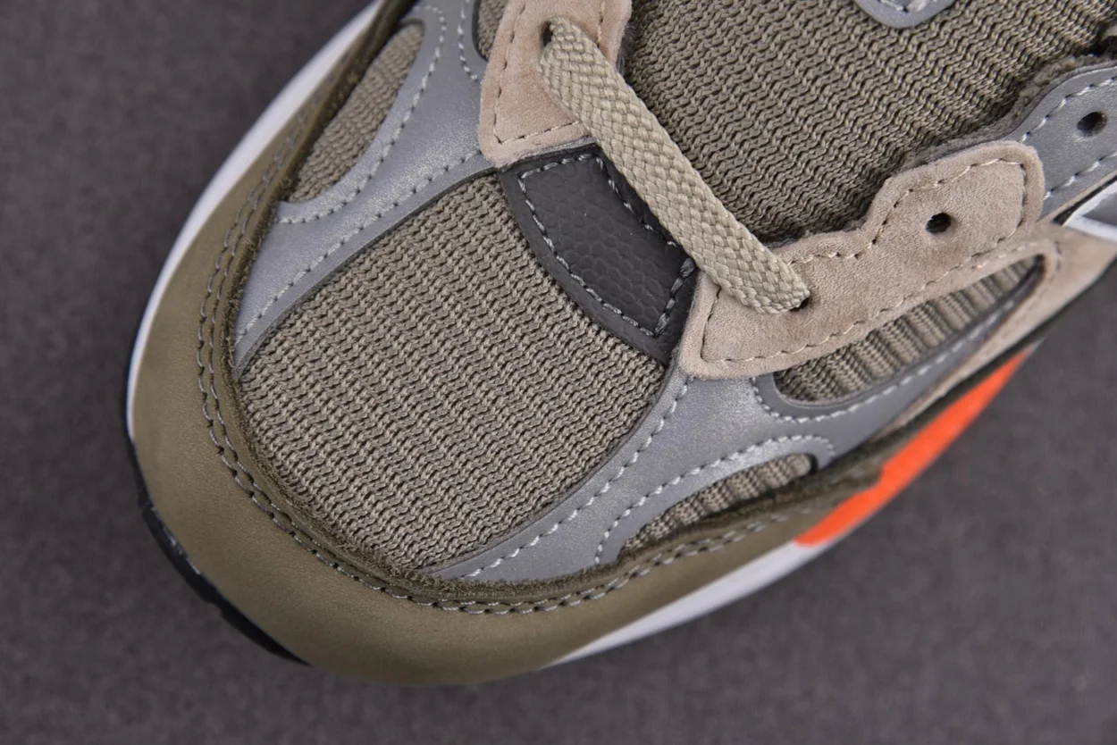 뉴발란스 x 더블탭스 992 메이드 인 USA 올리브