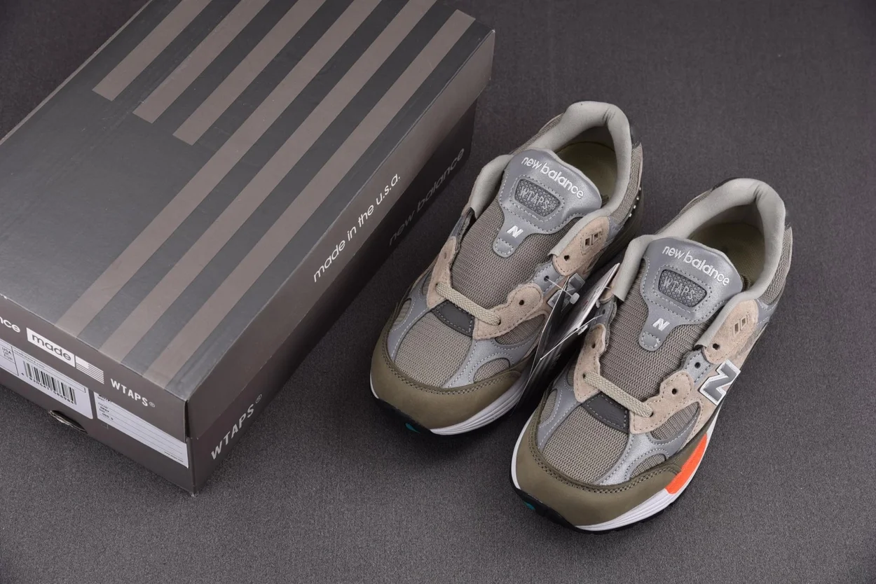 뉴발란스 x 더블탭스 992 메이드 인 USA 올리브