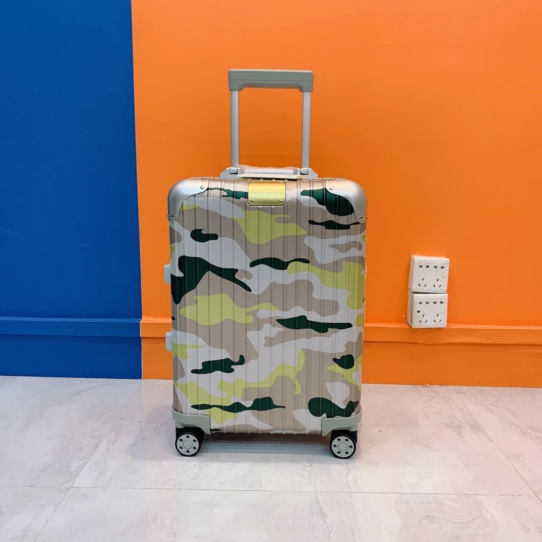 리모와 오리지널 캐빈 카모 수트케이스 그린