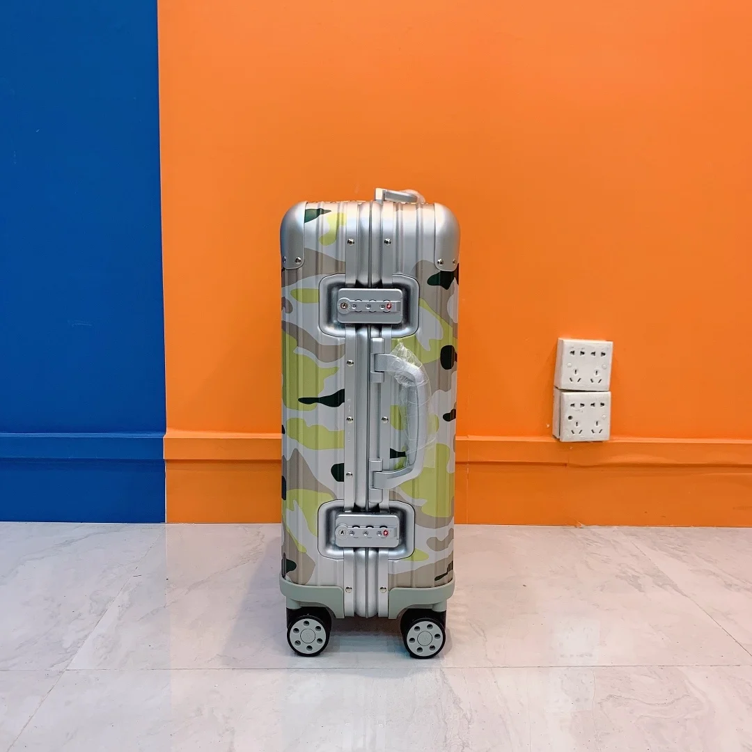 리모와 오리지널 캐빈 카모 수트케이스 그린