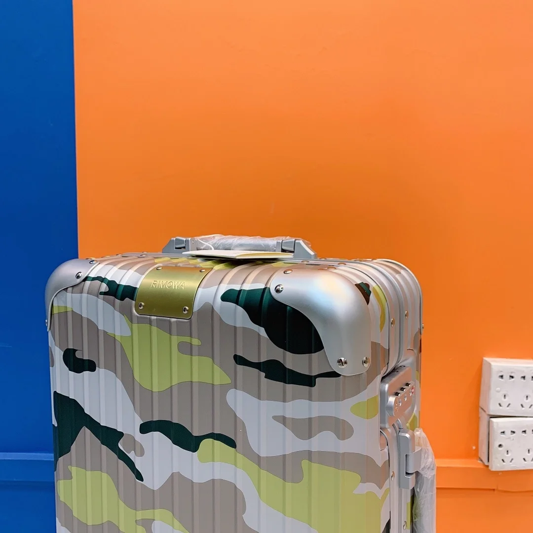 리모와 오리지널 캐빈 카모 수트케이스 그린