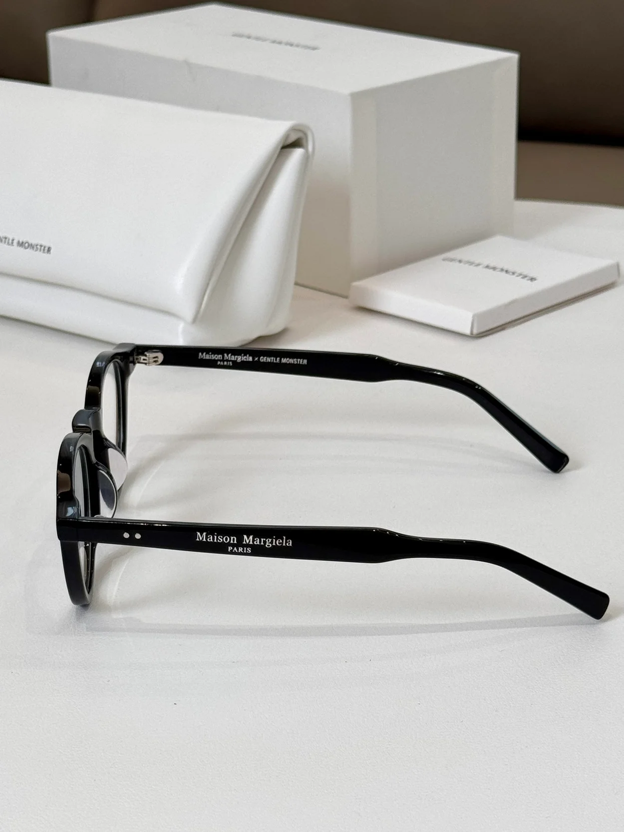 메종 마르지엘라 X 젠*몬스터 MM116 01