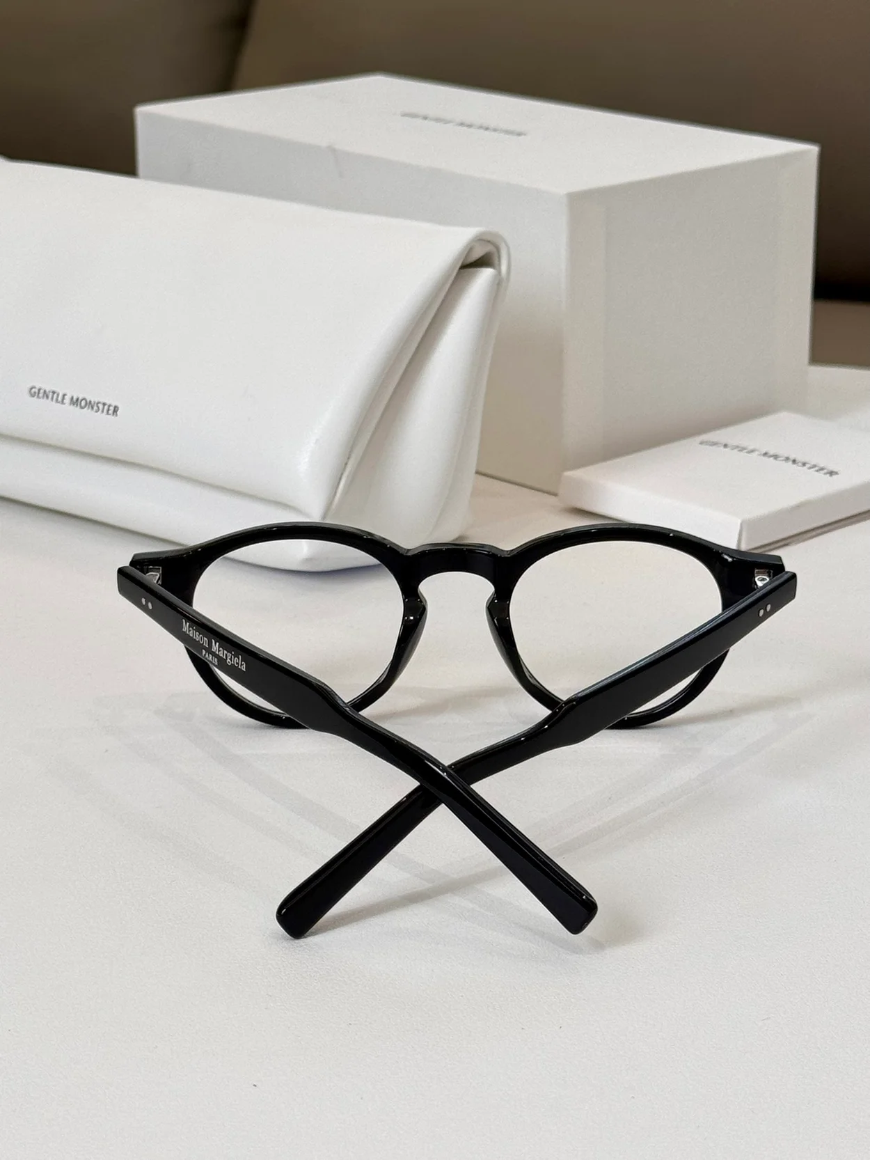 메종 마르지엘라 X 젠*몬스터 MM116 01