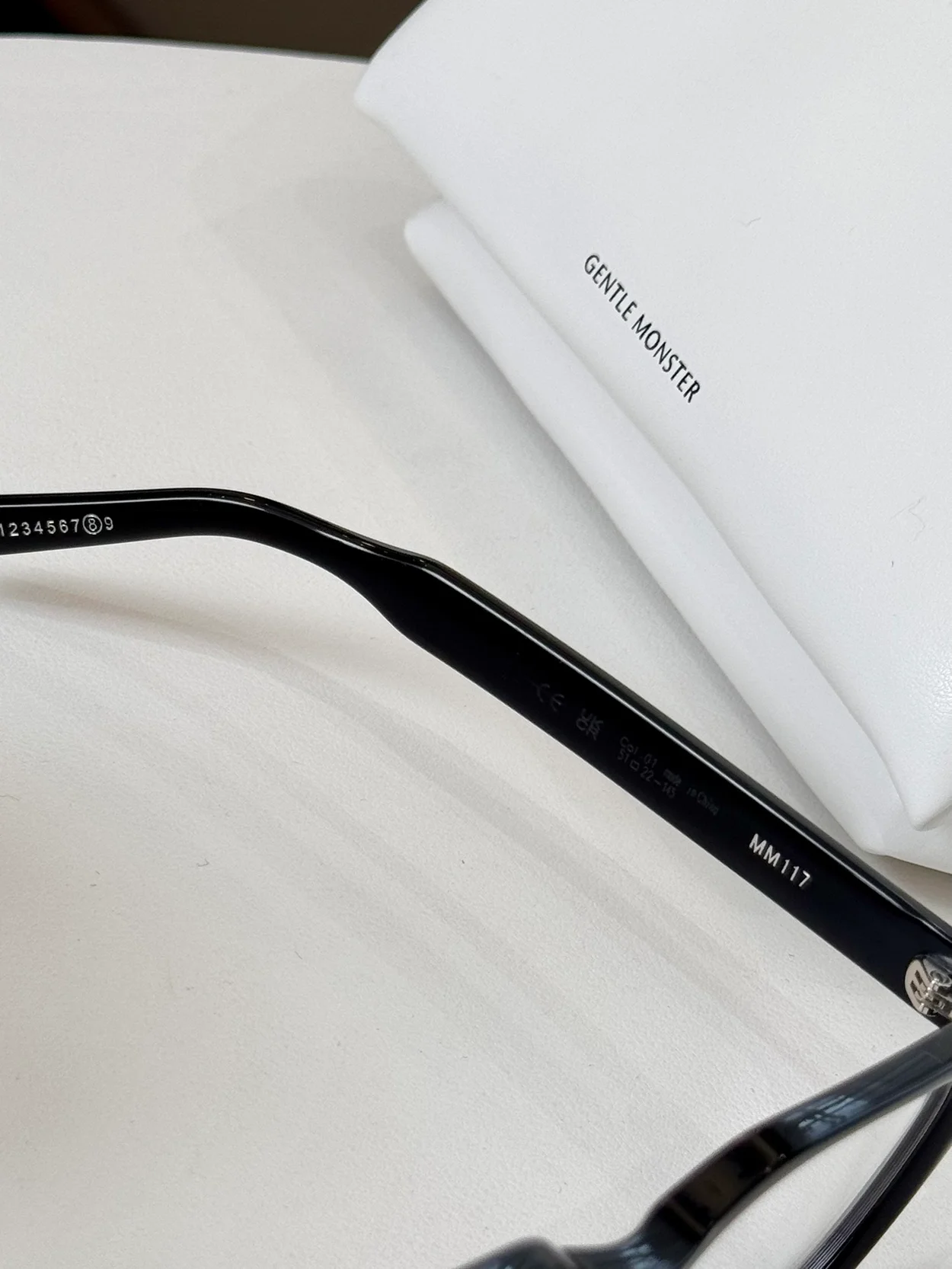 메종 마르지엘라 X 젠*몬스터 MM117 (3color)