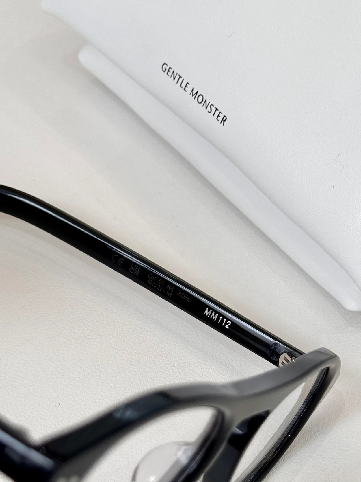 메종 마르지엘라 X 젠*몬스터 MM112 (4color)