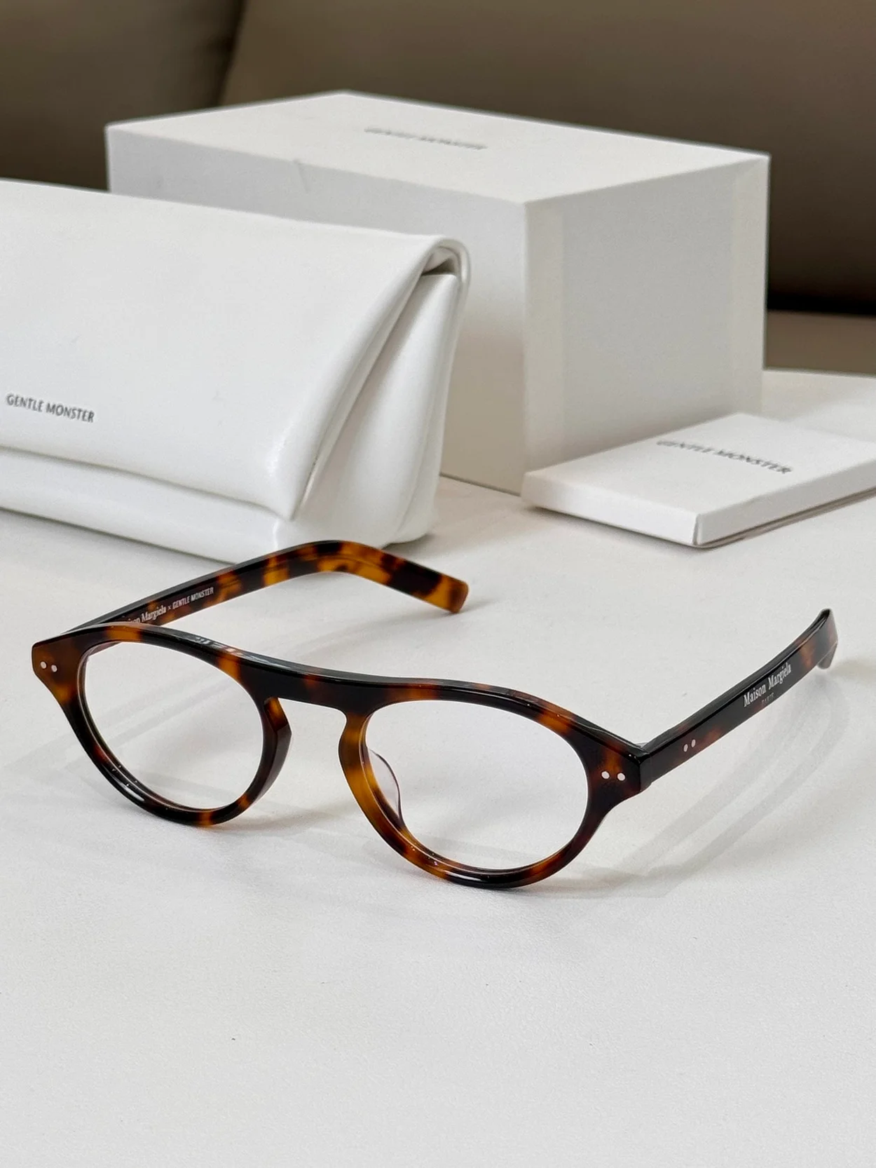 메종 마르지엘라 X 젠*몬스터 MM112 (4color)