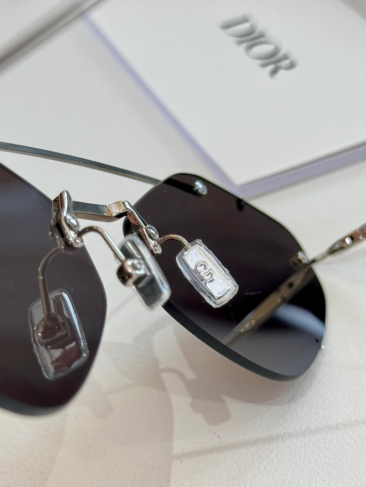 디올 Geometric 010 2K 55 (8color)