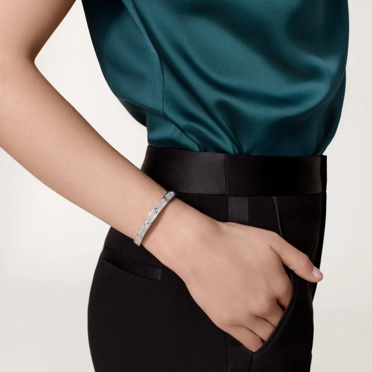 까르띠에 러브 브레이슬릿 팔찌 N6717617