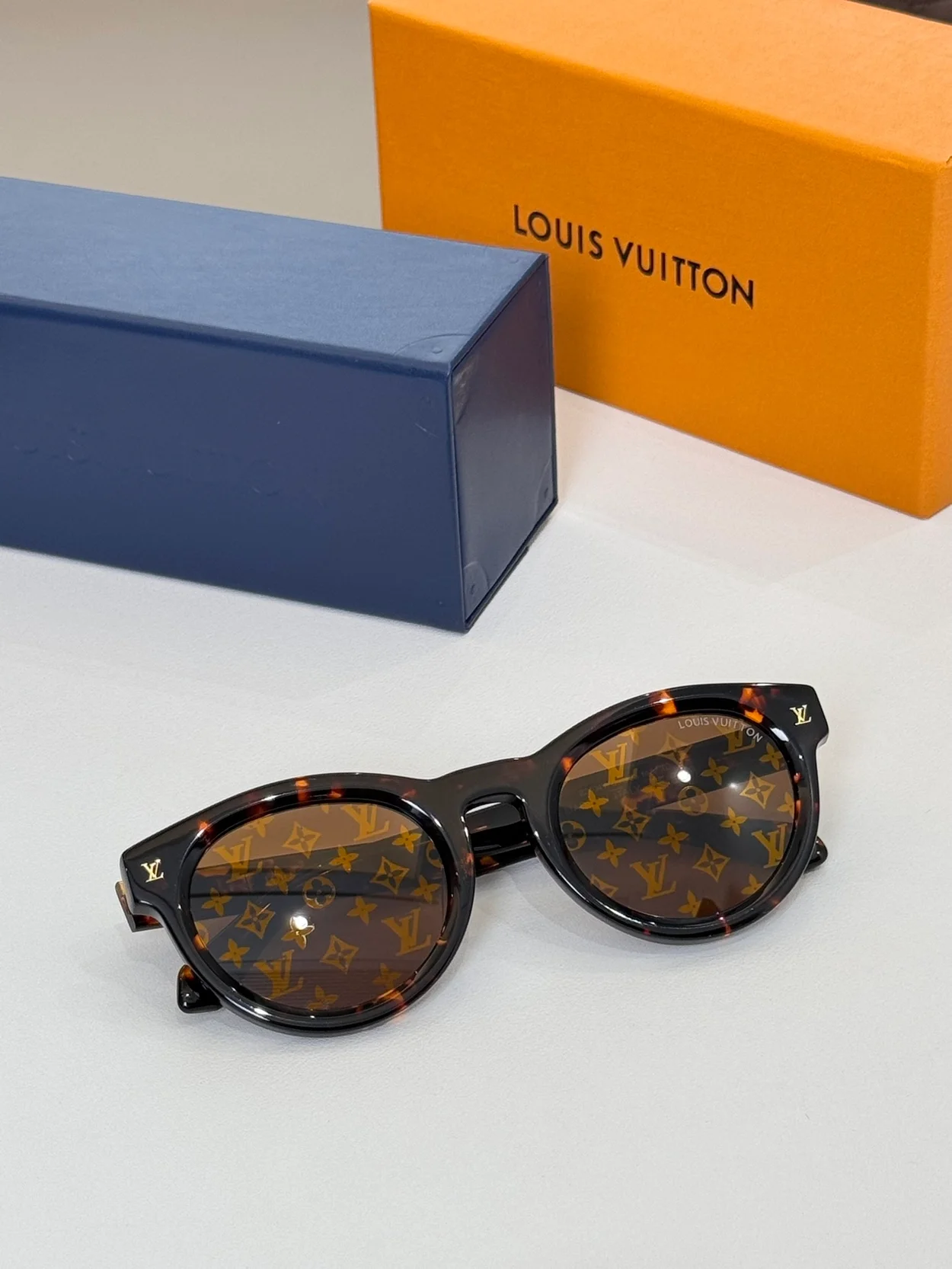 루이비통 LV Urban Round Sunglasses Z2055E (8color)
