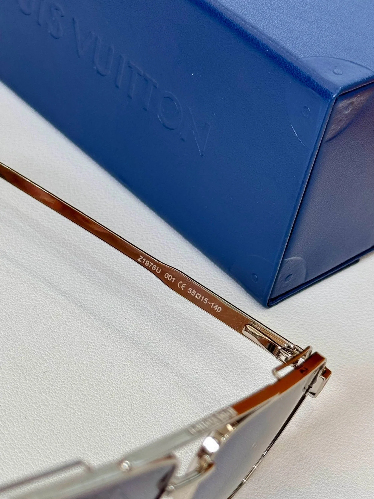 루이비통 Rise Metal Square Sunglasses Z1976U (6color)