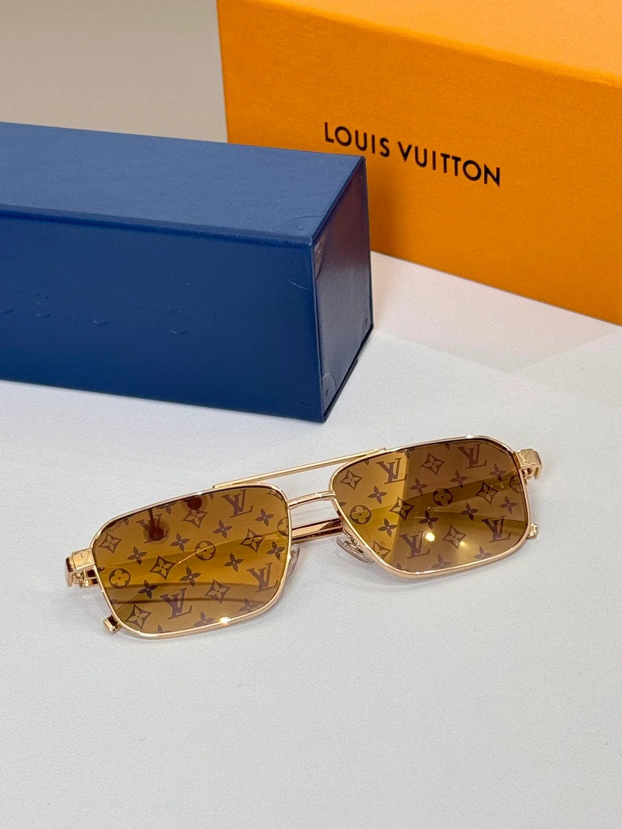 루이비통 Rise Metal Square Sunglasses Z1976U (6color)