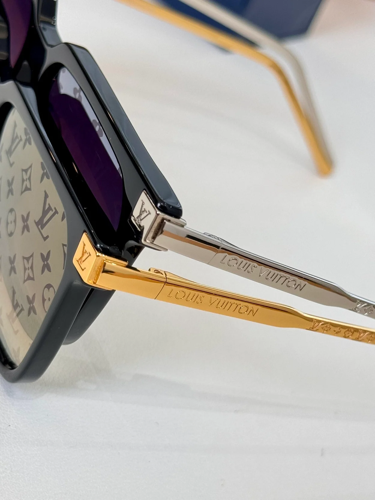 루이비통 Rise Square Sunglasses Z1667W/E (8color)