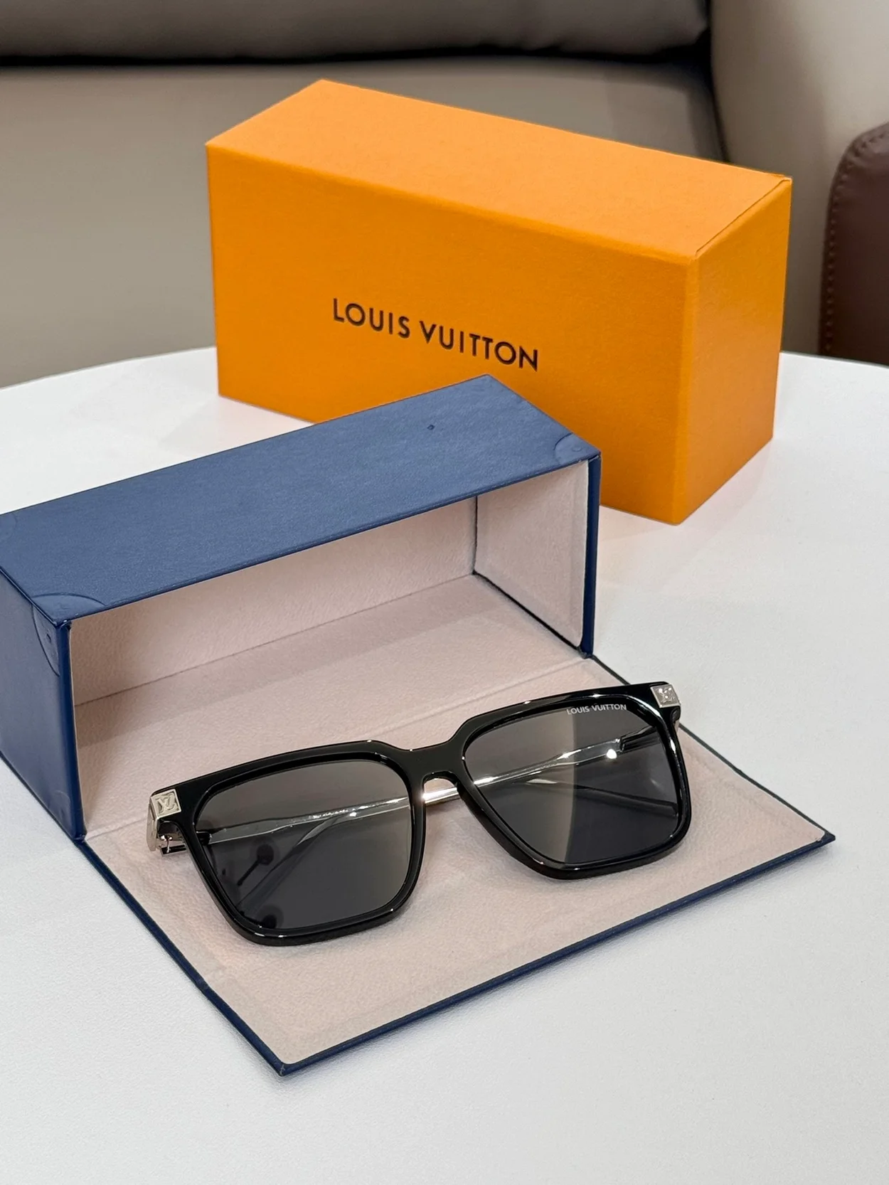 루이비통 Rise Square Sunglasses Z1667W/E (8color)