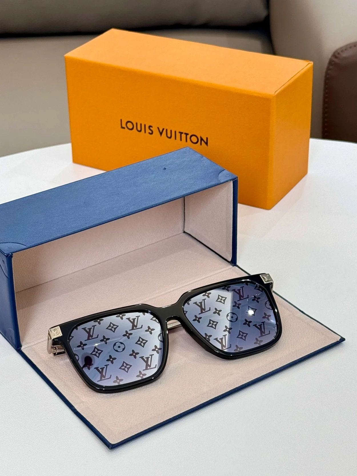 루이비통 Rise Square Sunglasses Z1667W/E (8color)