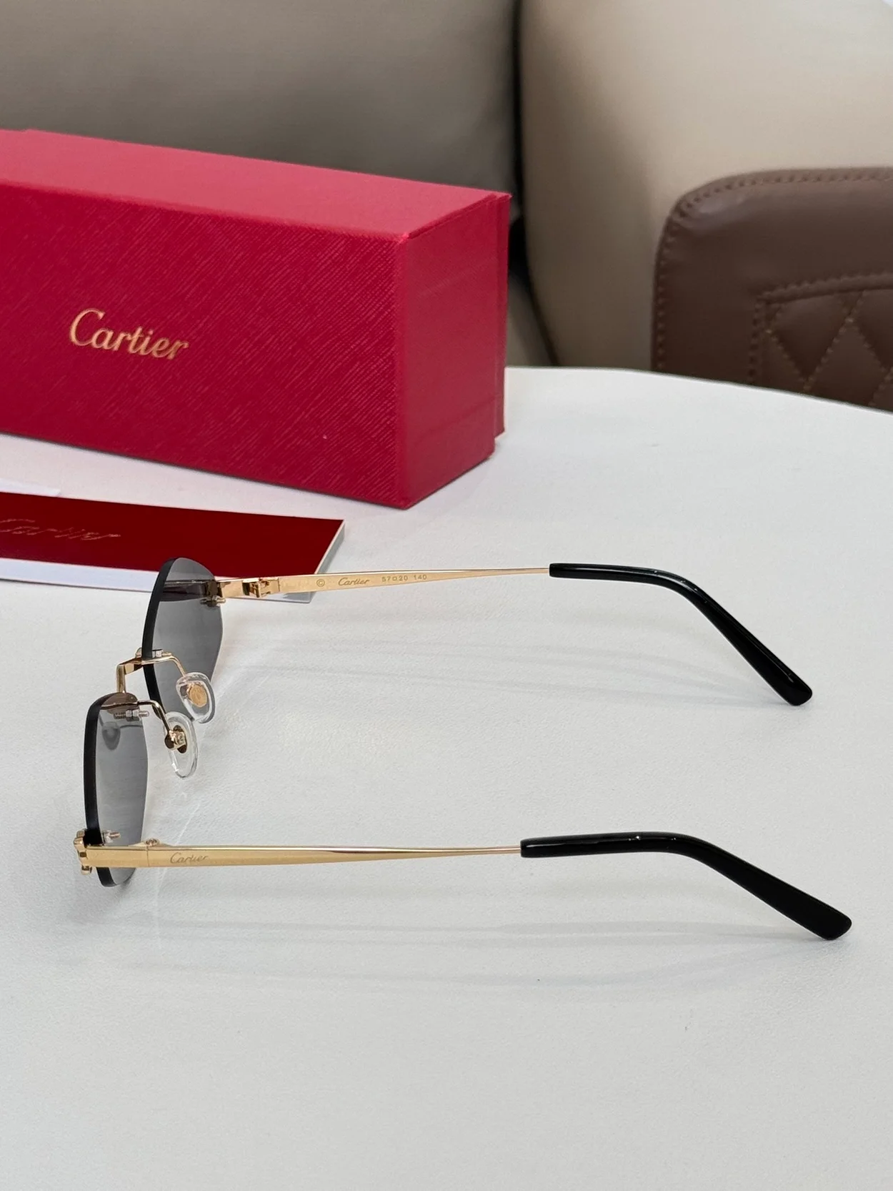 까르띠에 Geometric Frame Sunglasses (7color)