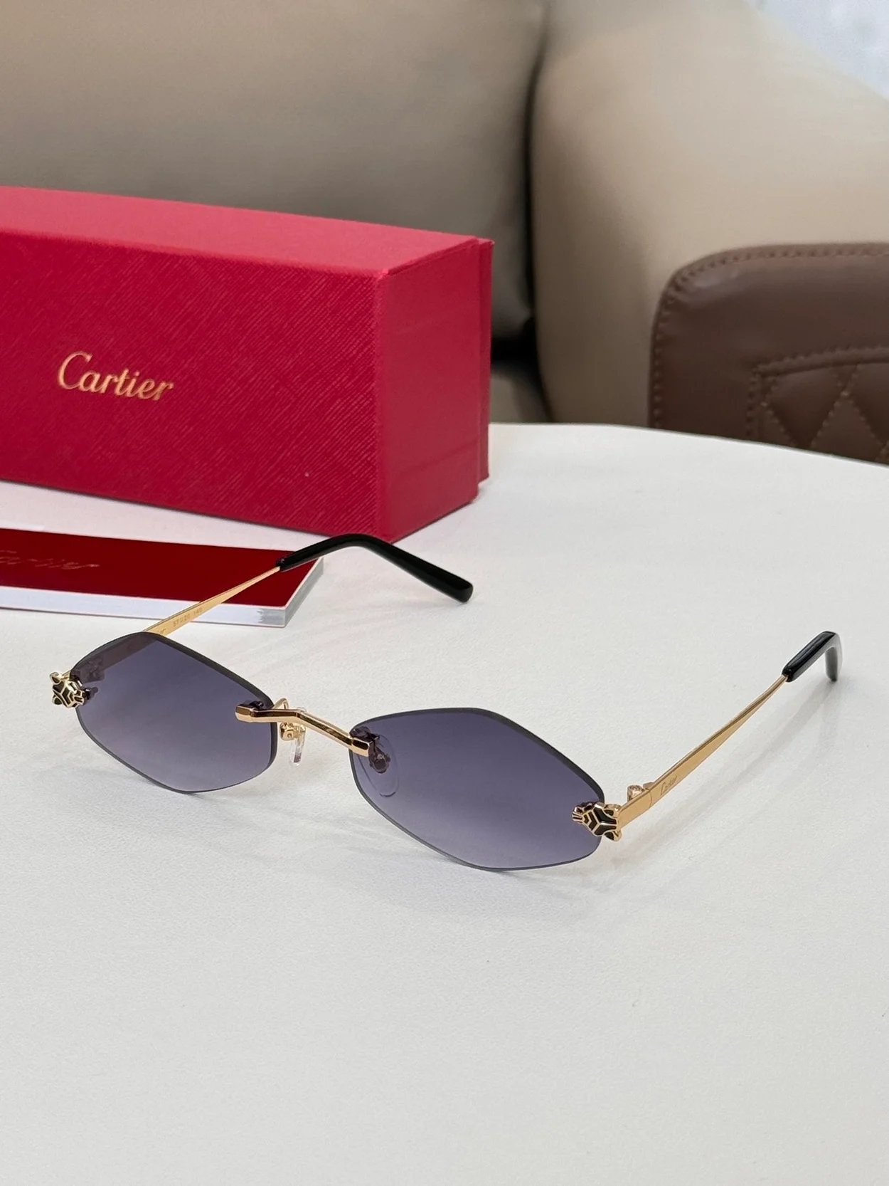 까르띠에 Geometric Frame Sunglasses (7color)