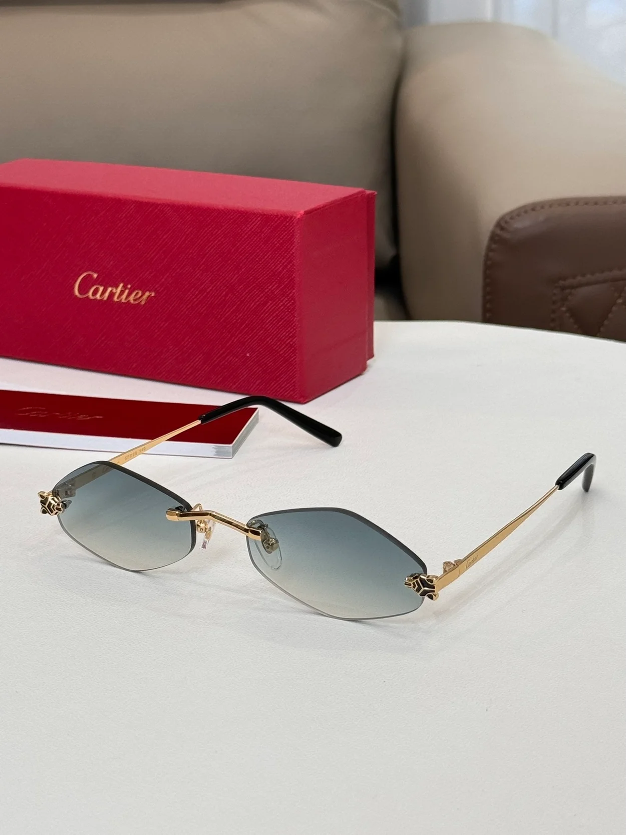 까르띠에 Geometric Frame Sunglasses (7color)