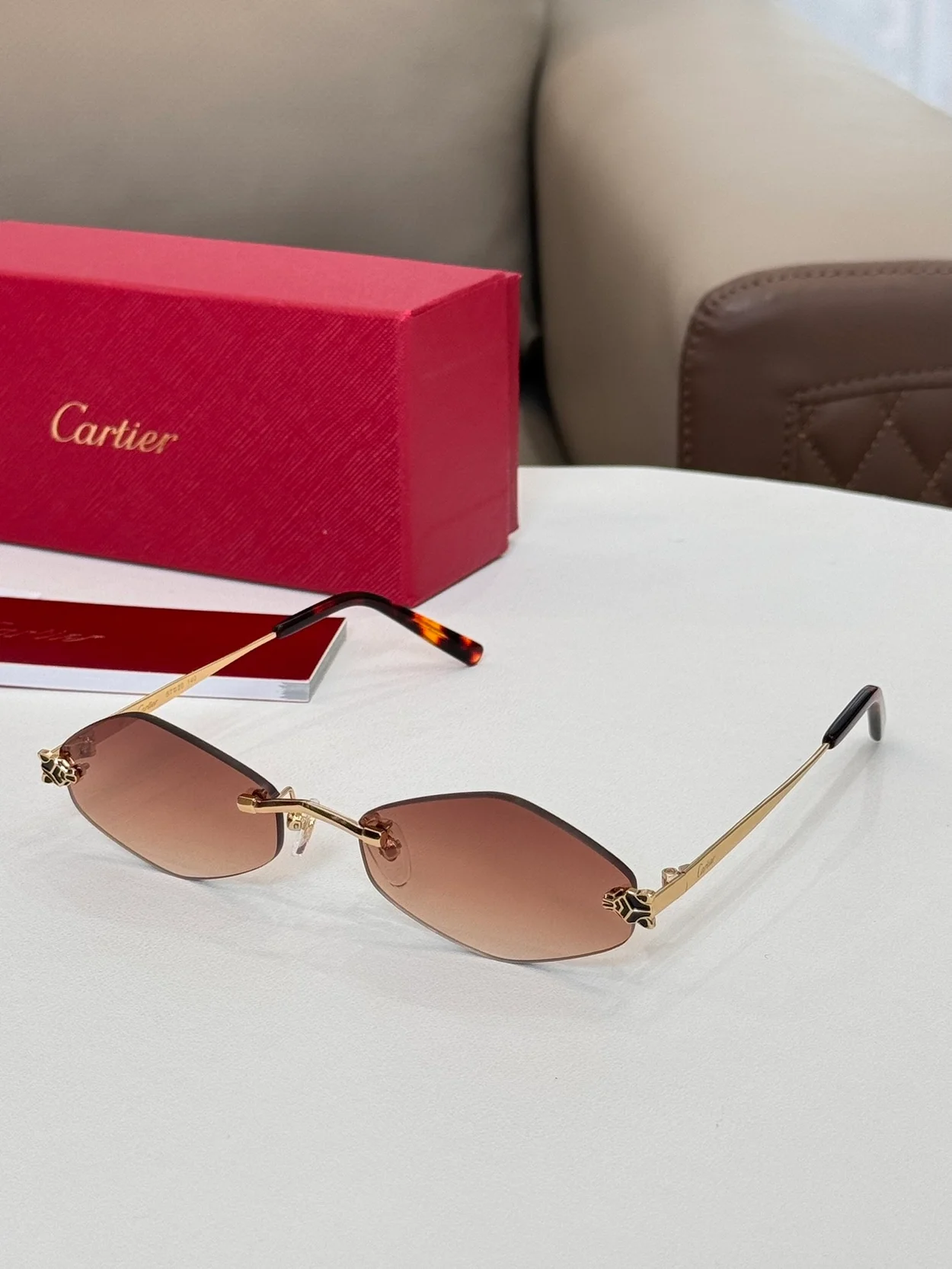 까르띠에 Geometric Frame Sunglasses (7color)