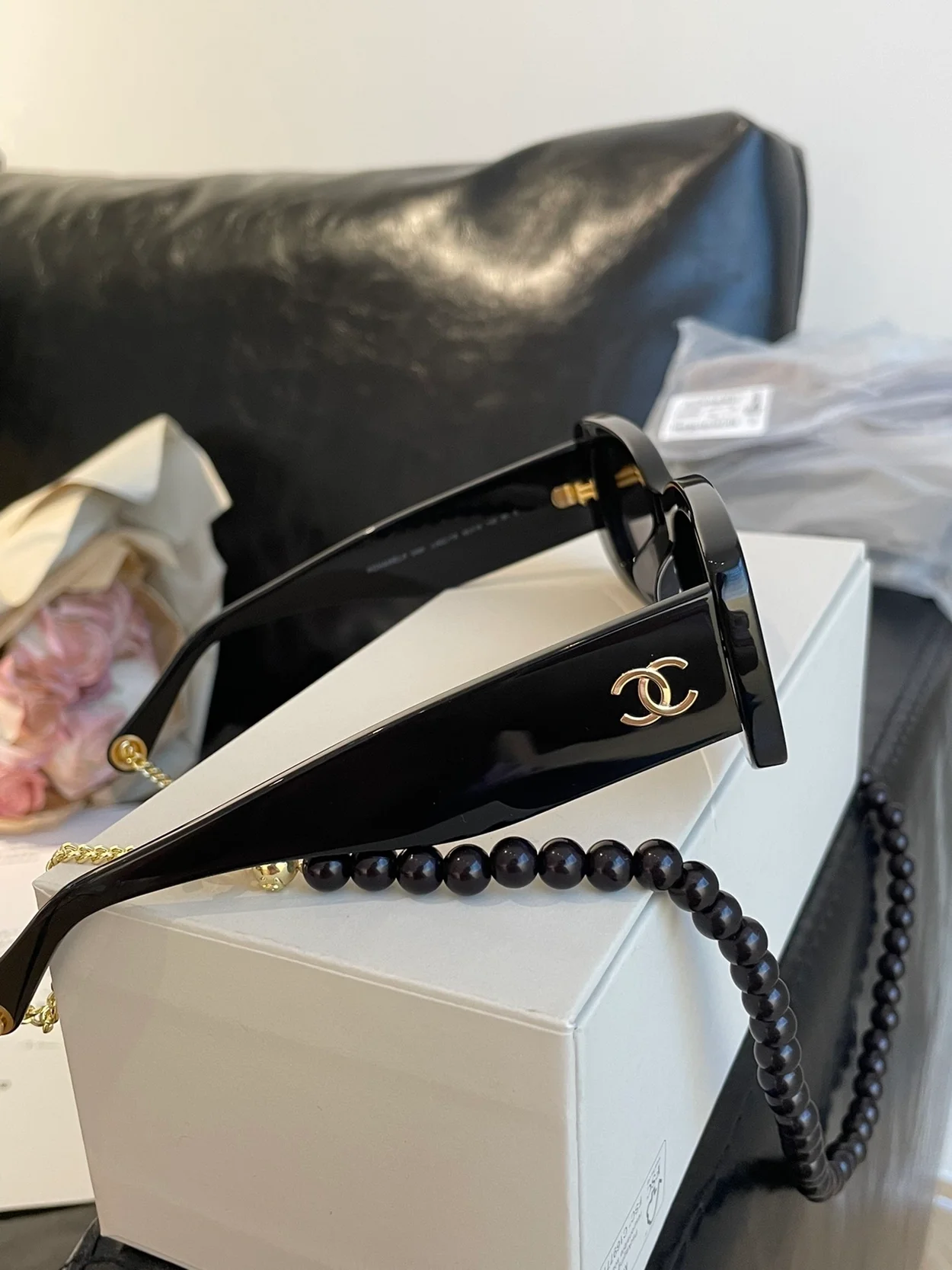 샤넬 Rectangle Sunglasses