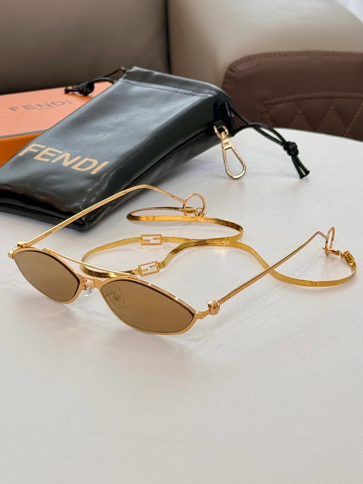 펜디 Cat-eye metal sunglasses (7color)