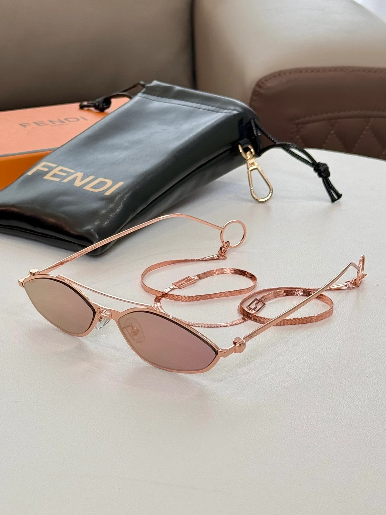 펜디 Cat-eye metal sunglasses (7color)