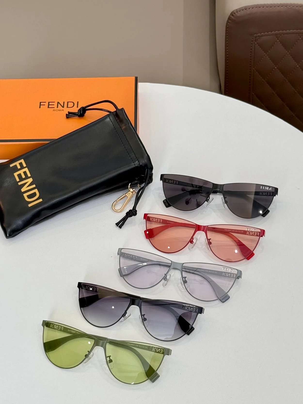 펜디 Cutouts (5color)