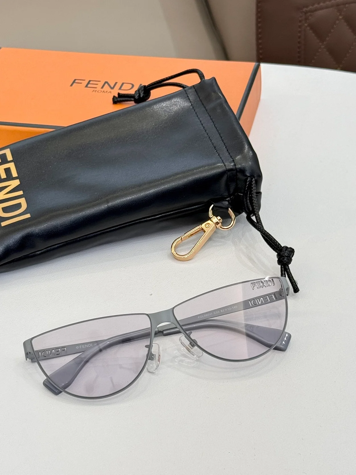 펜디 Cutouts (5color)